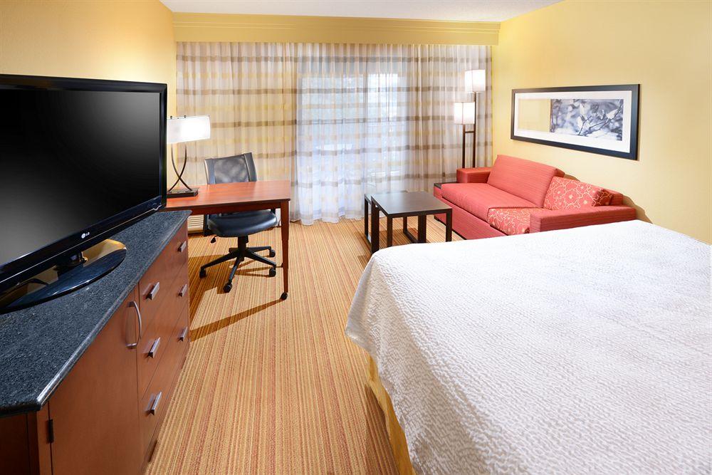 Courtyard By Marriott Dallas Plano In Legacy Park Exterior foto